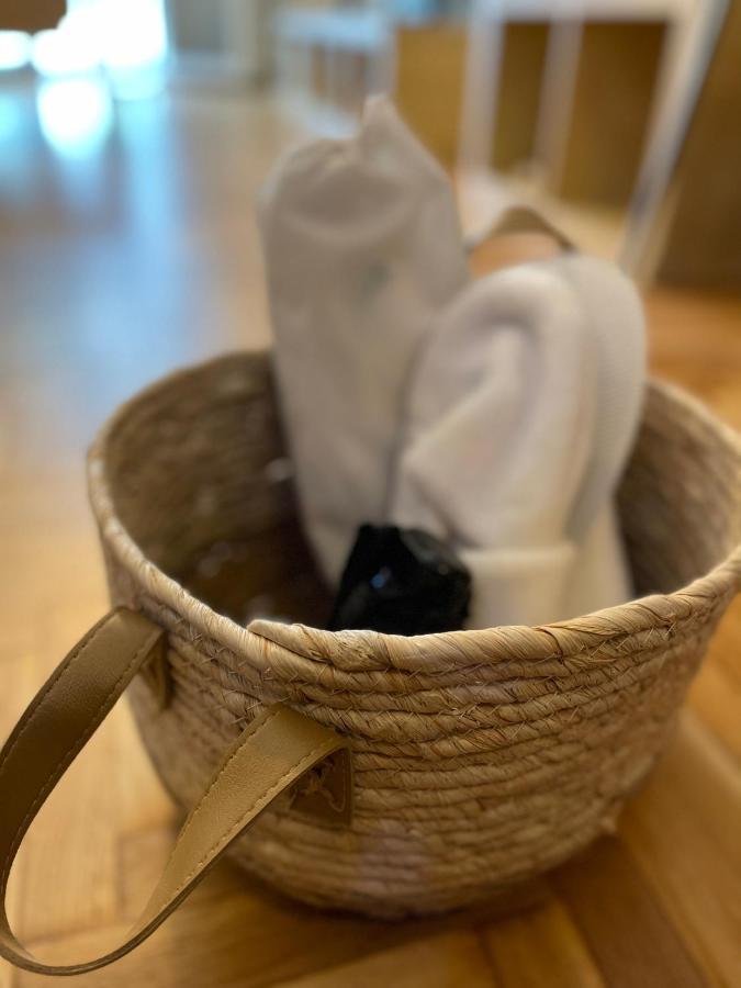 Christina-Anna Athens City Center Walking Distance To Everywhere And Acropolis, In One Of The Most Favorable Locations By National Gardens And Zoo, Hellenic Parliament In Syntagma And Stylish Exquisite Kolonaki Cozy Renovated Apartment Extérieur photo