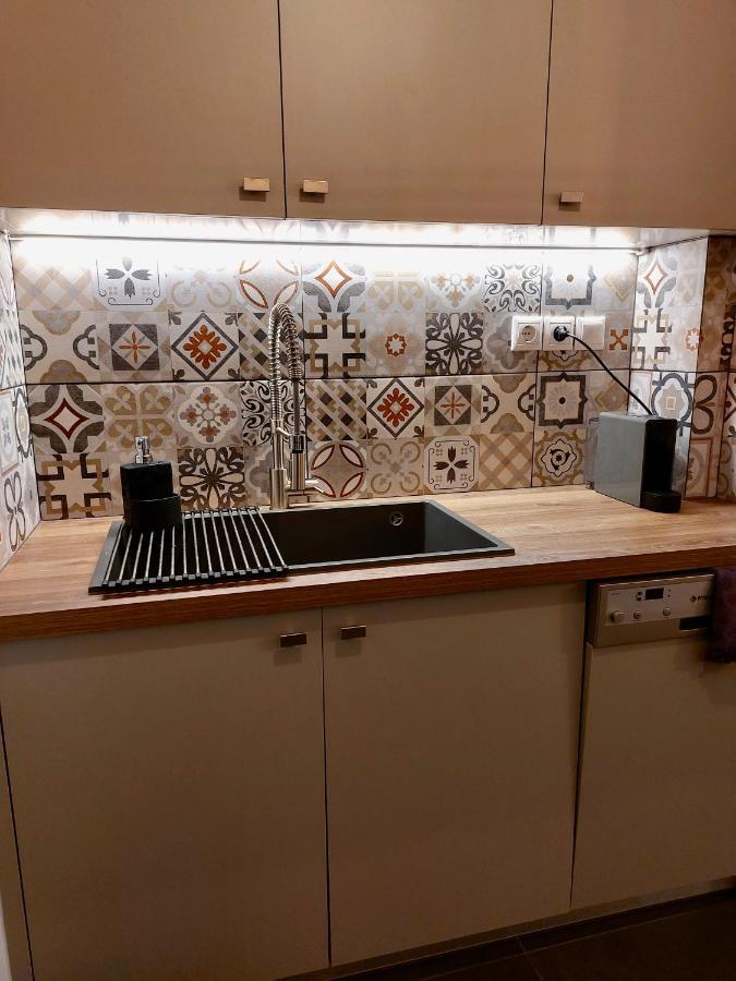 Christina-Anna Athens City Center Walking Distance To Everywhere And Acropolis, In One Of The Most Favorable Locations By National Gardens And Zoo, Hellenic Parliament In Syntagma And Stylish Exquisite Kolonaki Cozy Renovated Apartment Extérieur photo