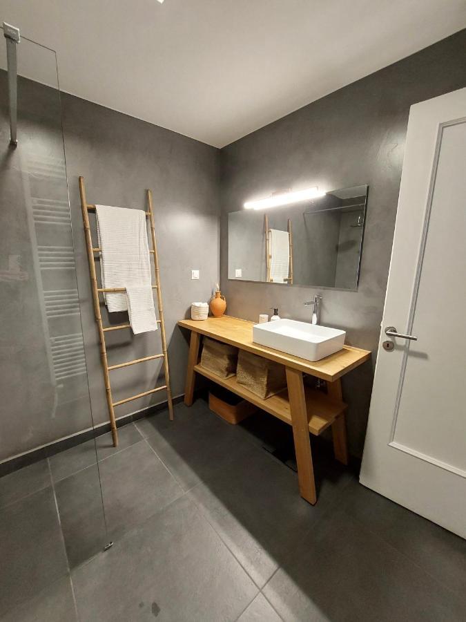 Christina-Anna Athens City Center Walking Distance To Everywhere And Acropolis, In One Of The Most Favorable Locations By National Gardens And Zoo, Hellenic Parliament In Syntagma And Stylish Exquisite Kolonaki Cozy Renovated Apartment Extérieur photo